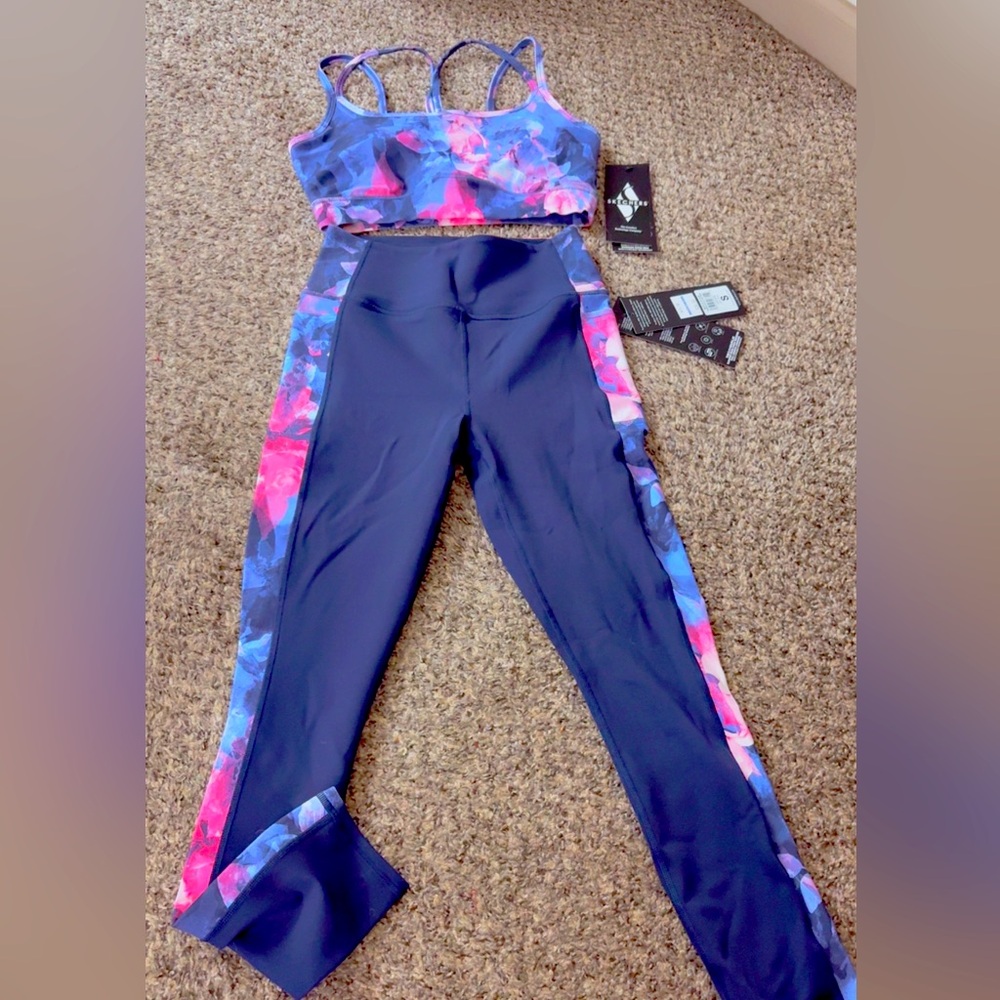 NWT TWO PIECE SKECHERS GYM SET SIZE S